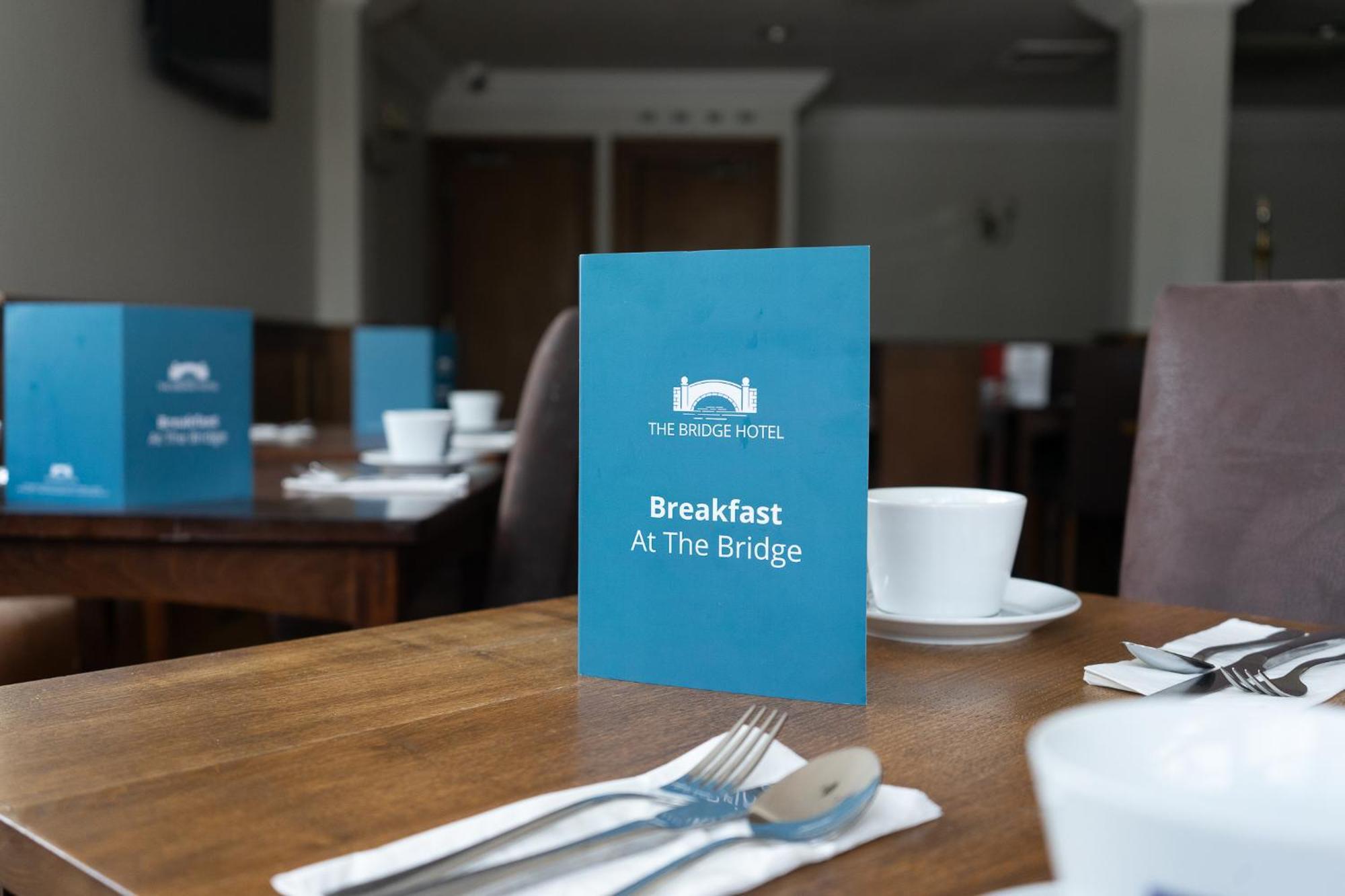 Bridge Hotel Greenford  Exterior foto