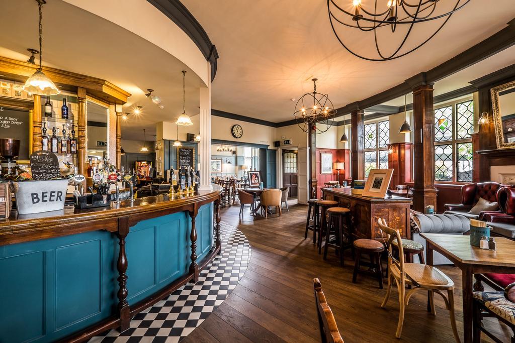 Bridge Hotel Greenford  Exterior foto